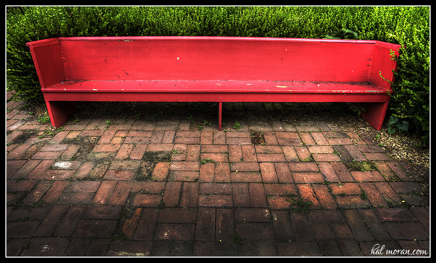 Red bench on Main