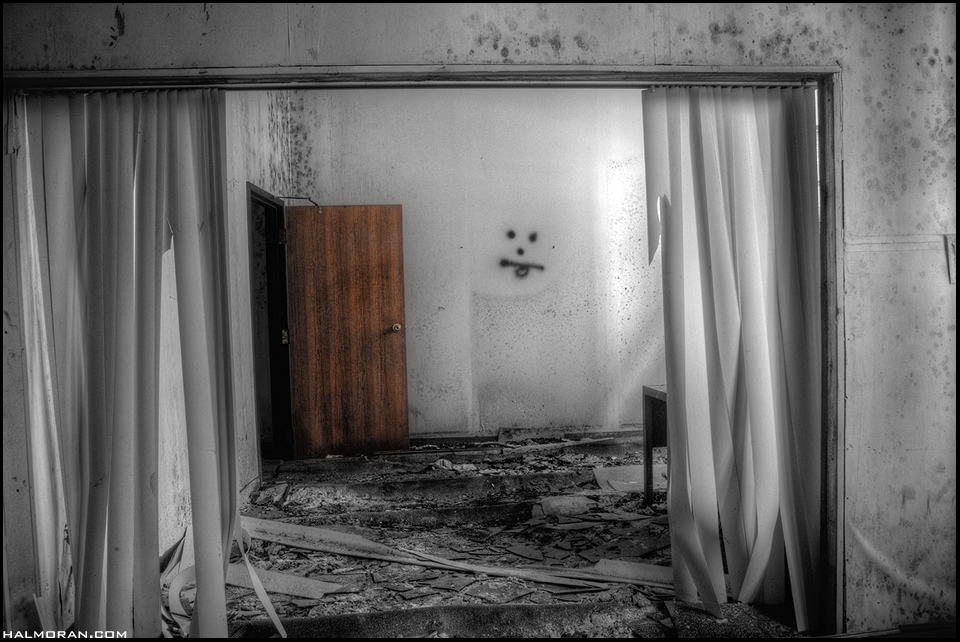 UrbEx #1281 – 9 lives